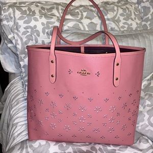 Coach City Leather Tote in Vintage Pink